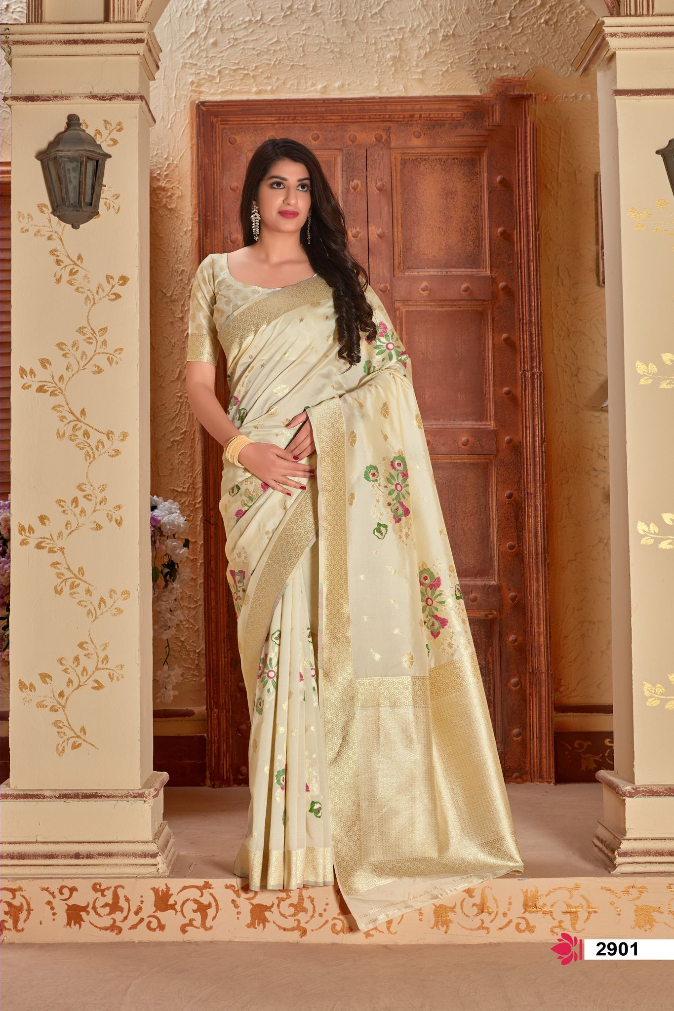 Distinctive Banarasi Soft Silk