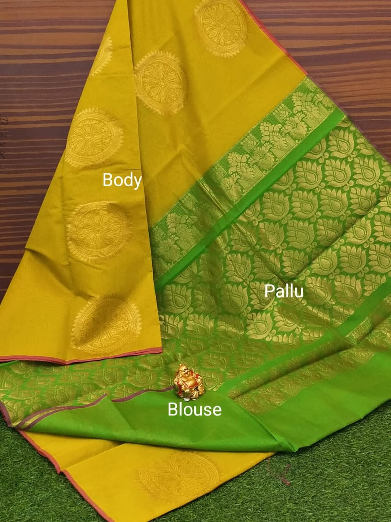 Border Less Kuppadam Silk Cotton Saree