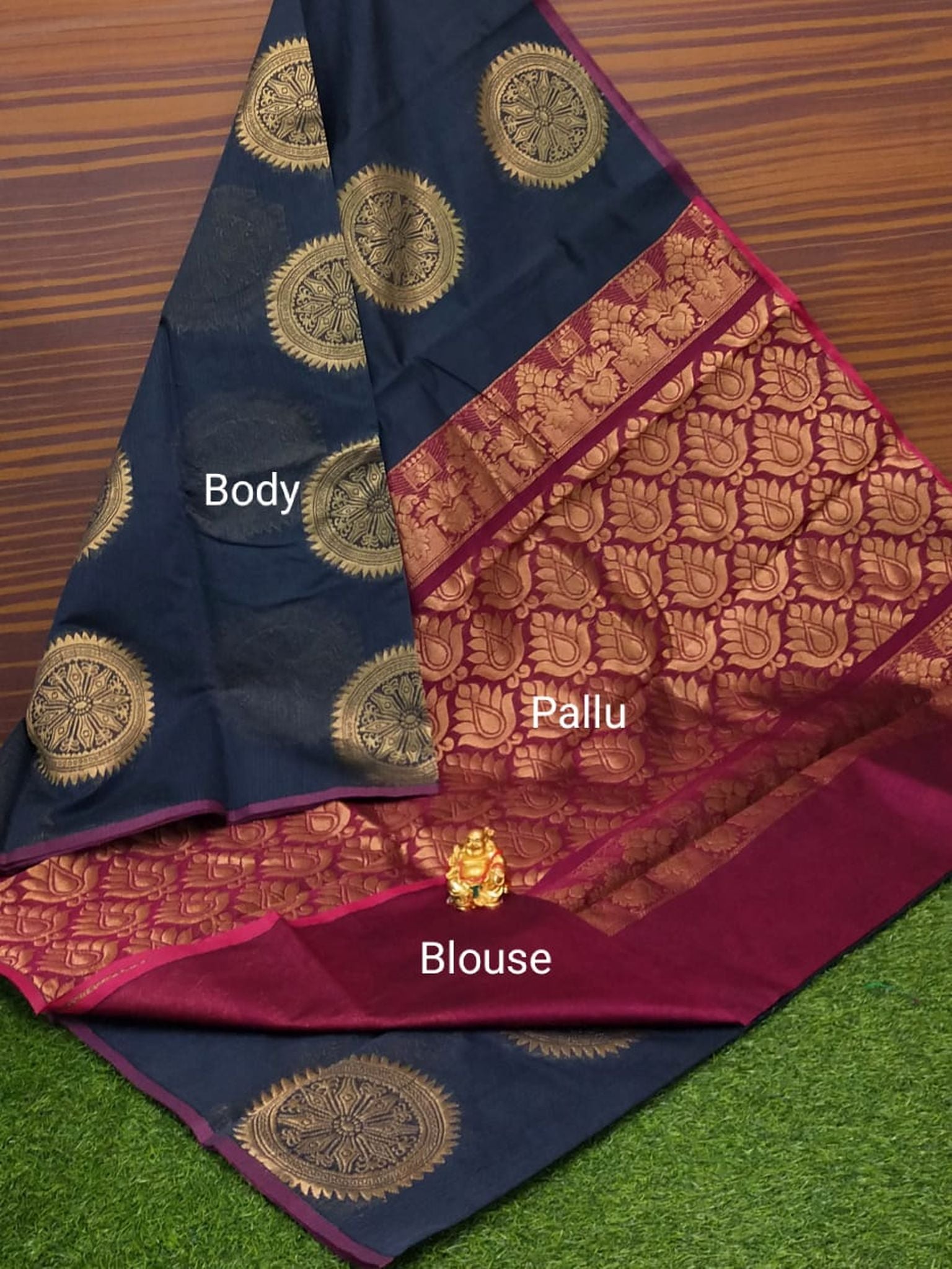 Border Less Kuppadam Silk Cotton Saree