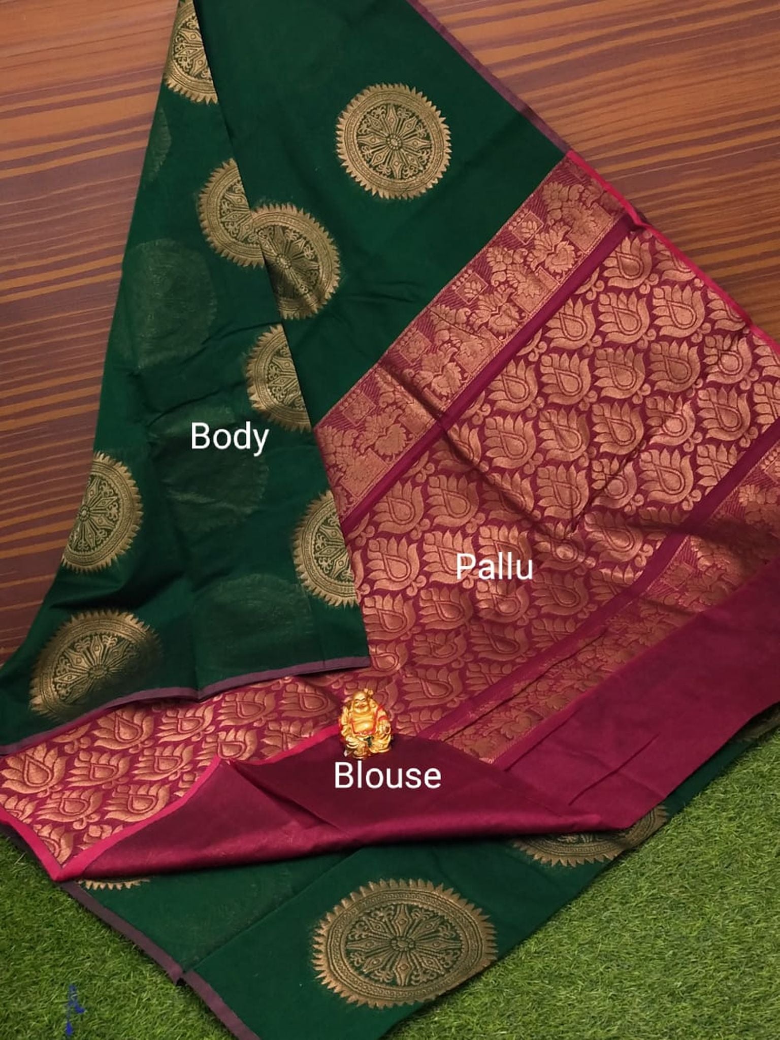 Border Less Kuppadam Silk Cotton Saree