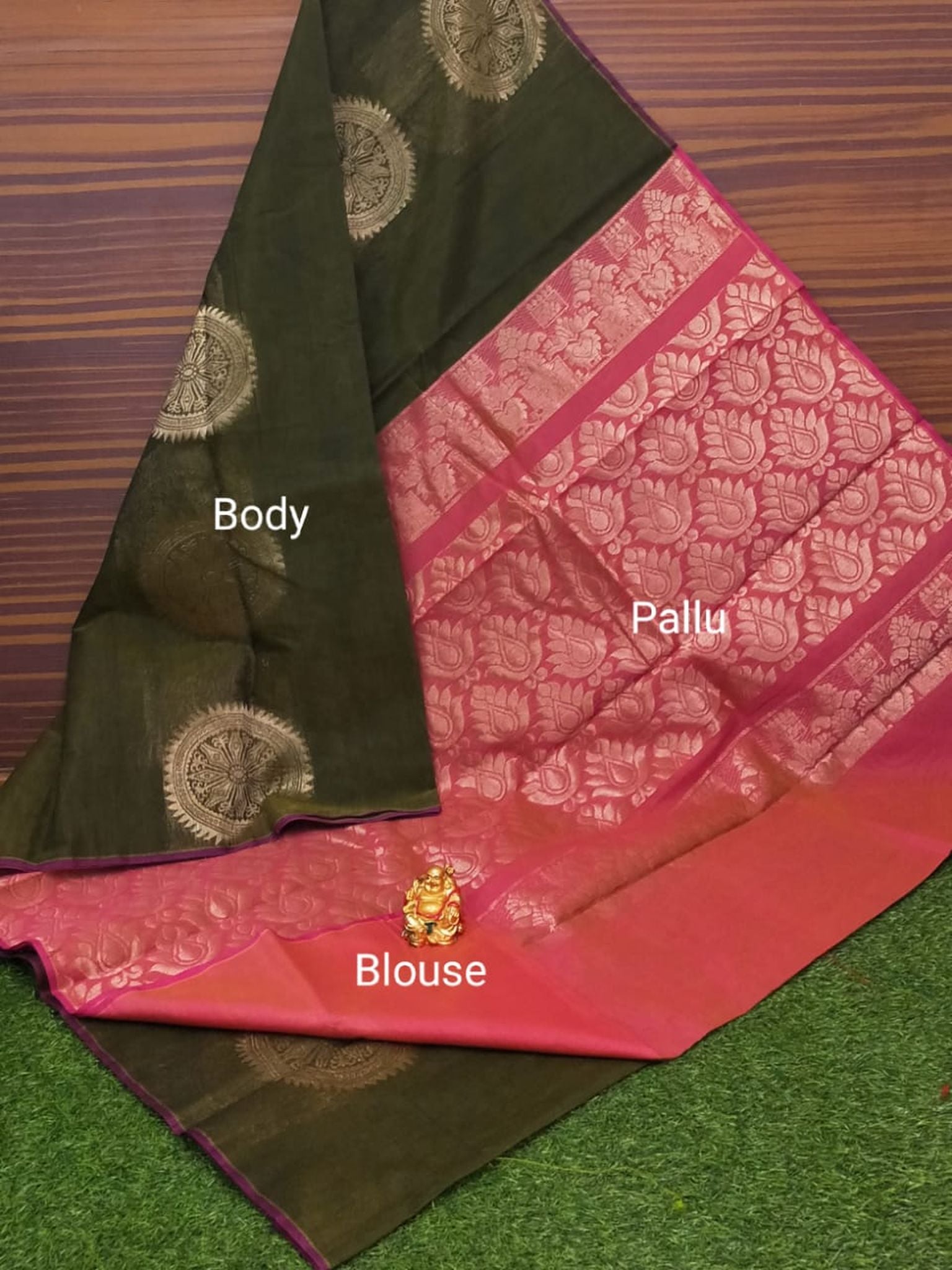 Border Less Kuppadam Silk Cotton Saree