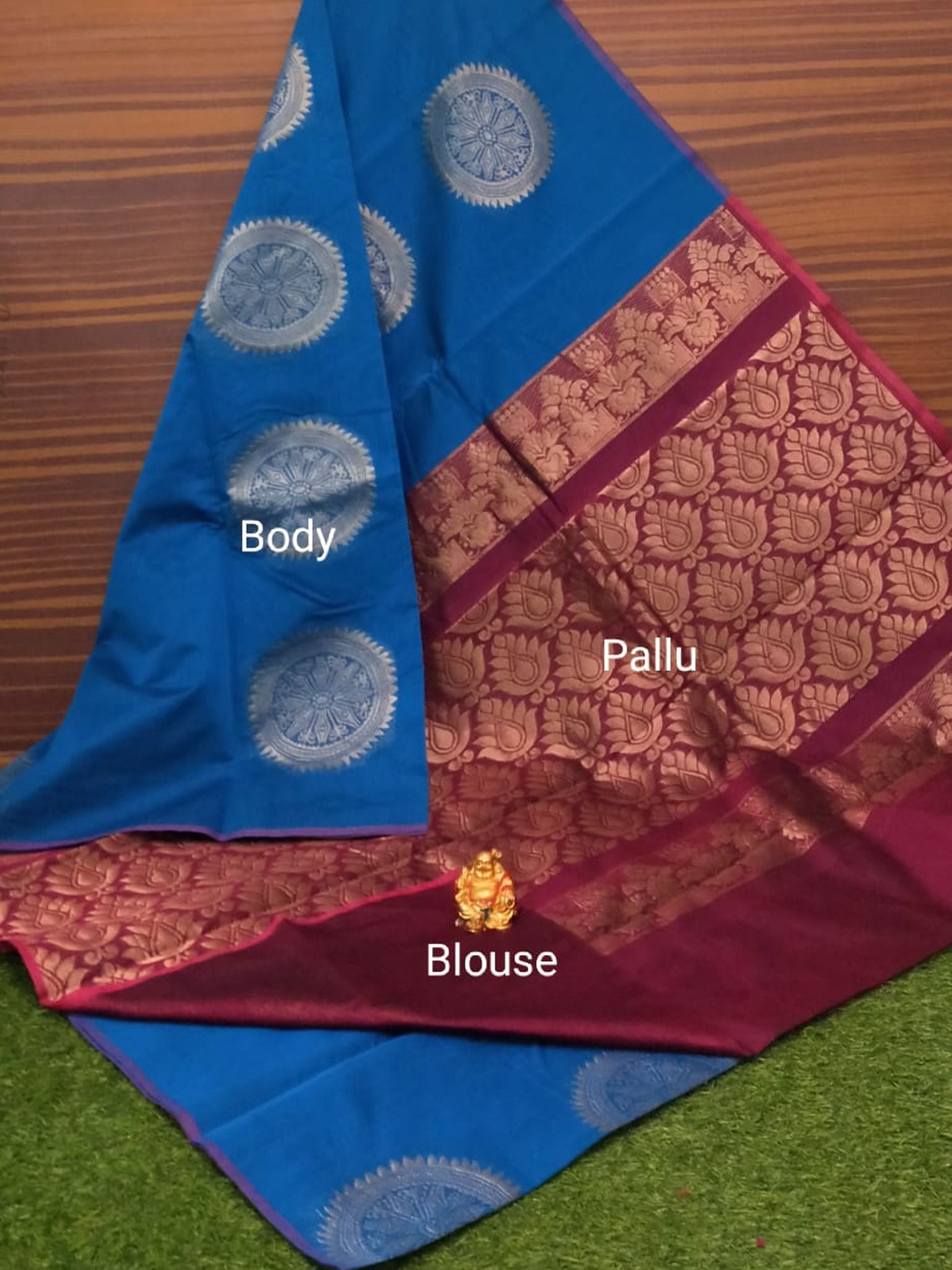 Border Less Kuppadam Silk Cotton Saree
