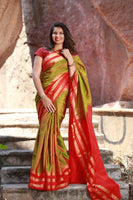 Load image into Gallery viewer, Uppada Pure Silk Handwoven Silk Saree