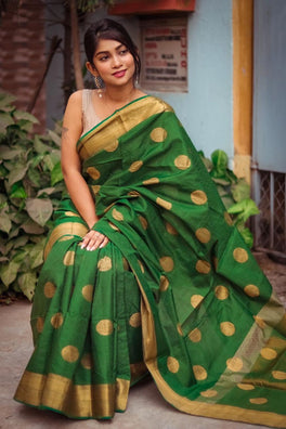 Fabulous Muslin Silk Saree With Embose On All Over Saree