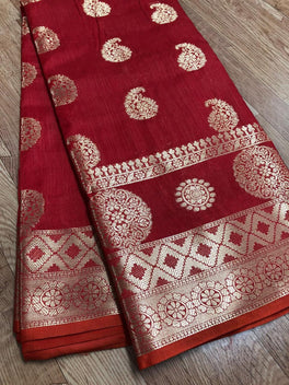 Mesmerizing Crystal Silk Banarasi Looked Saree
