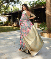 Load image into Gallery viewer, Admirable Gold Touched Jacquard Digital Print Saree