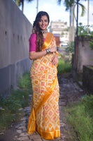 Load image into Gallery viewer, Smashing  Light Colored Linen Silk Saree