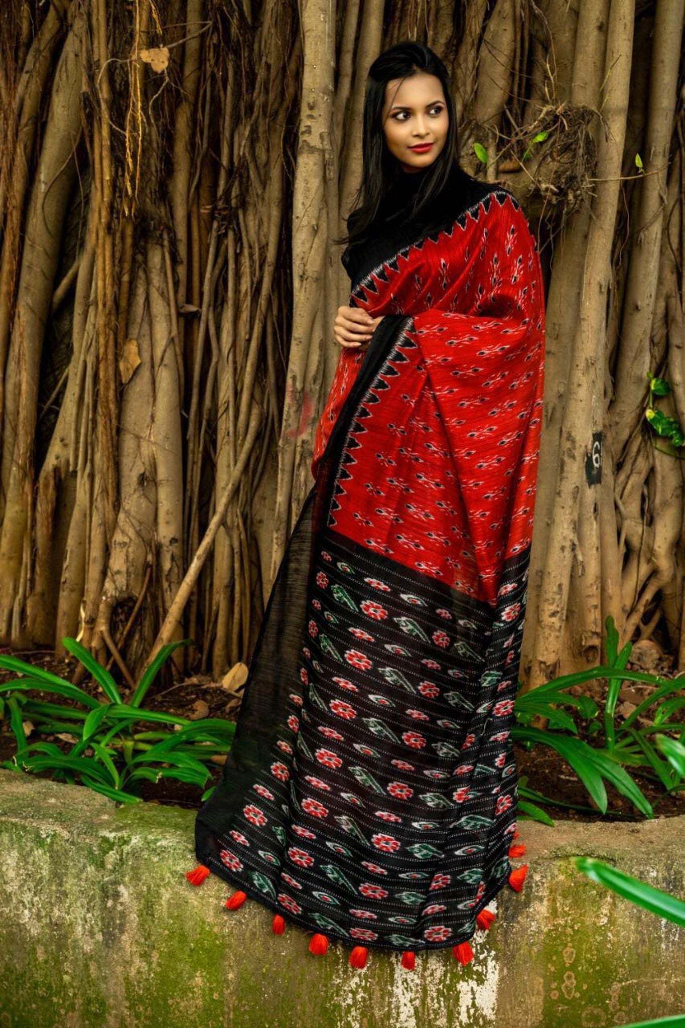 Ultimate Semi Cotton Ikkat Saree