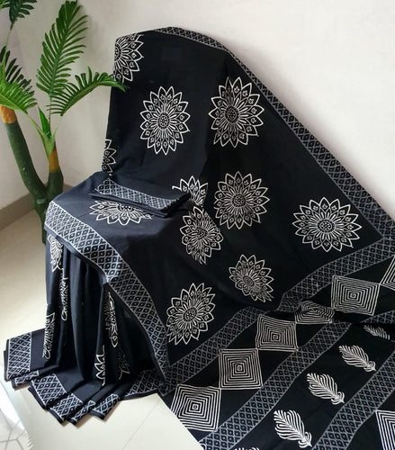 Mul Mul Cotton Saree With Beautiful Prints