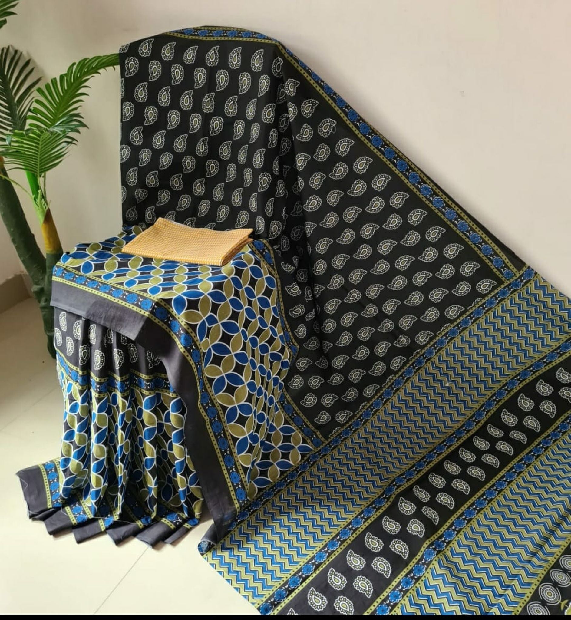 Mul Mul Cotton Saree With Beautiful Prints