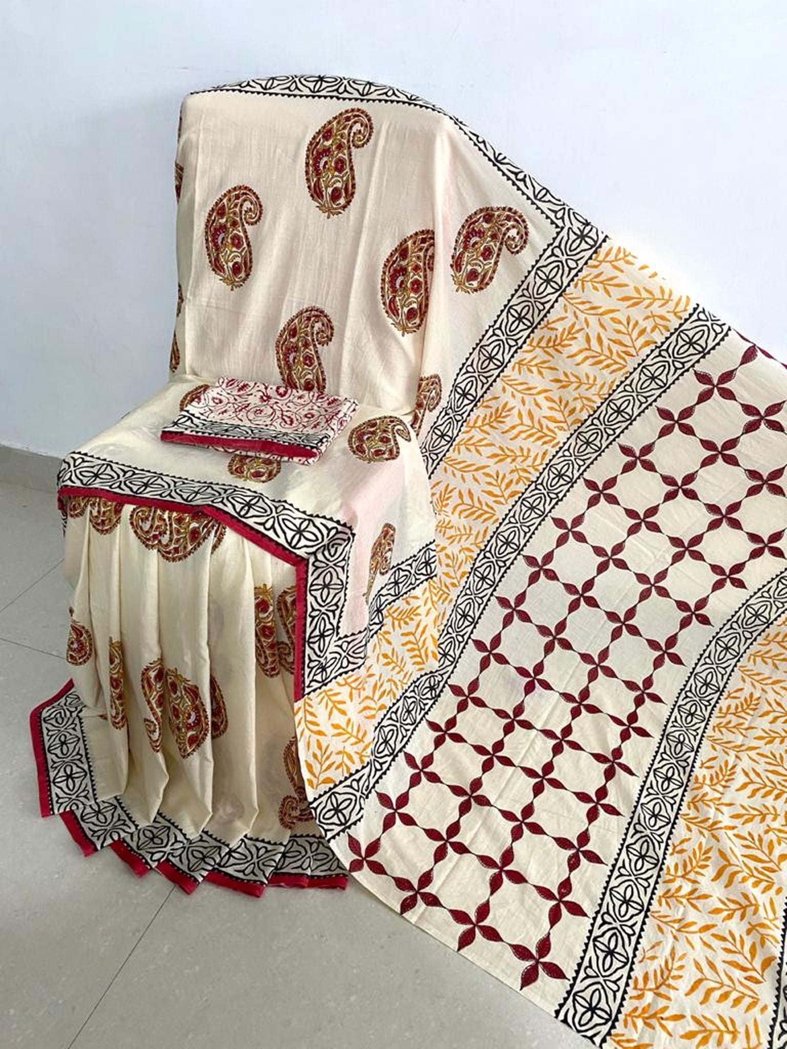 Mul Mul Cotton Saree With Beautiful Prints