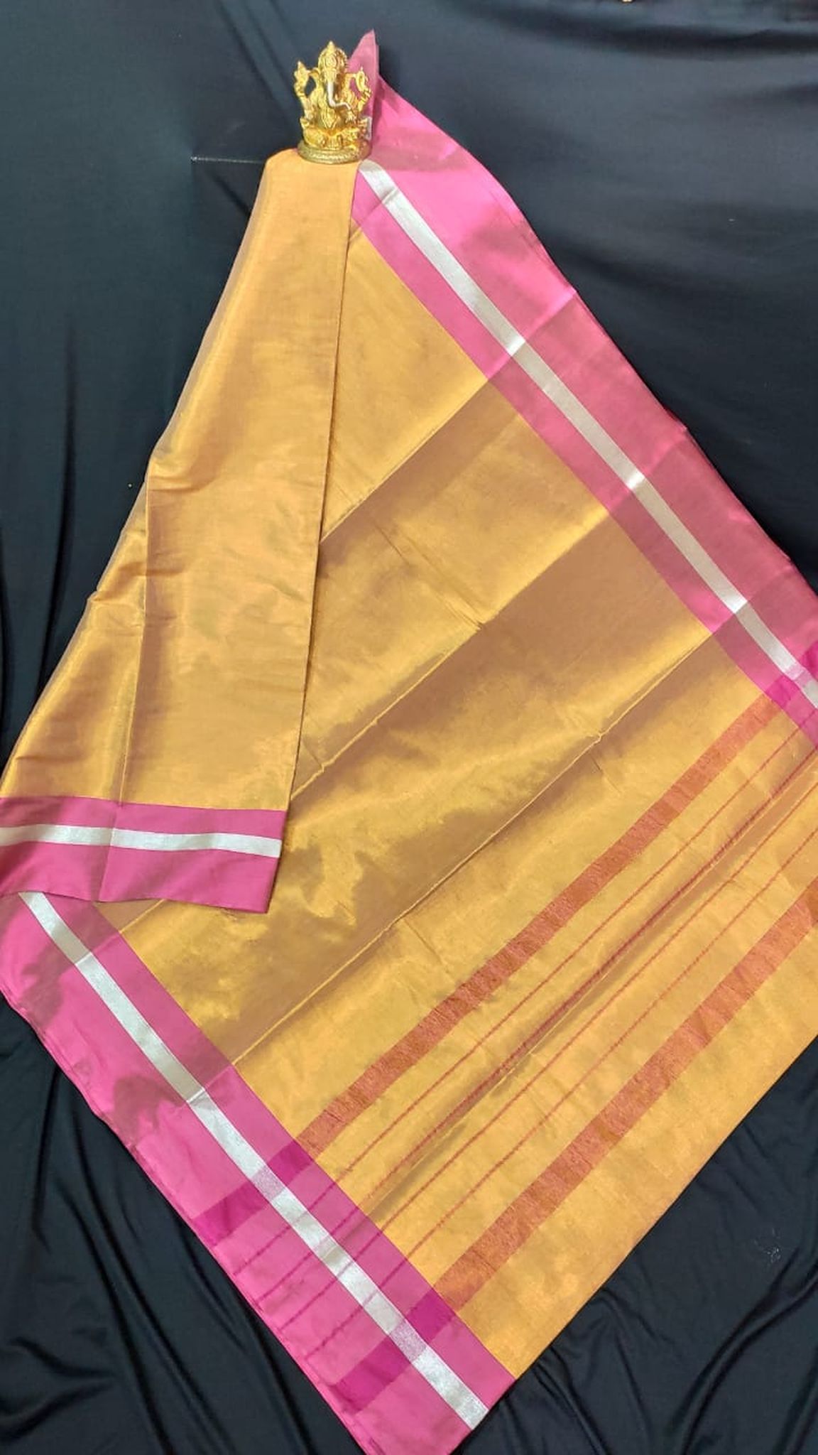 Uppada Pure Cotton Tissue Plain Saree