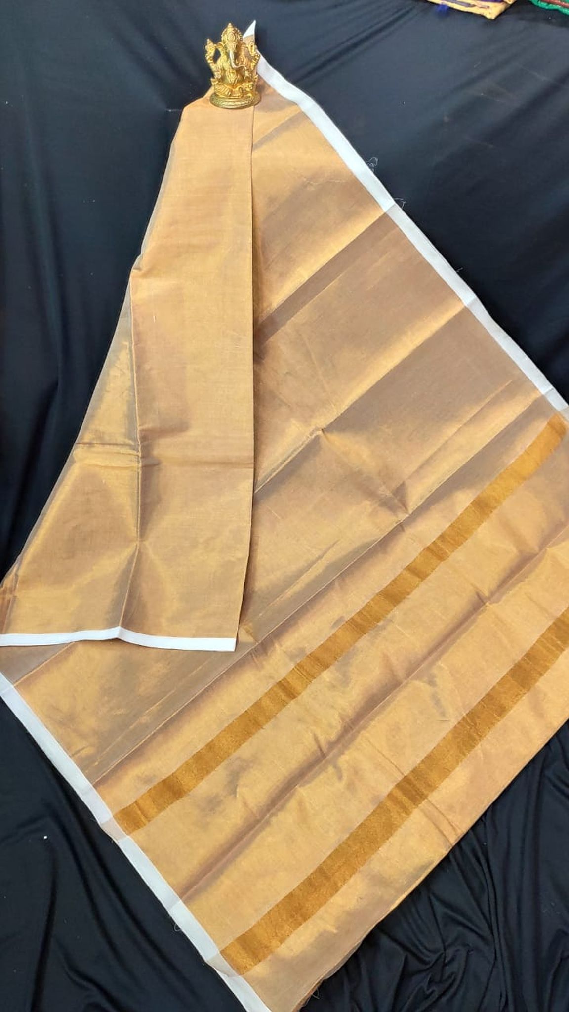 Uppada Pure Cotton Tissue Plain Saree